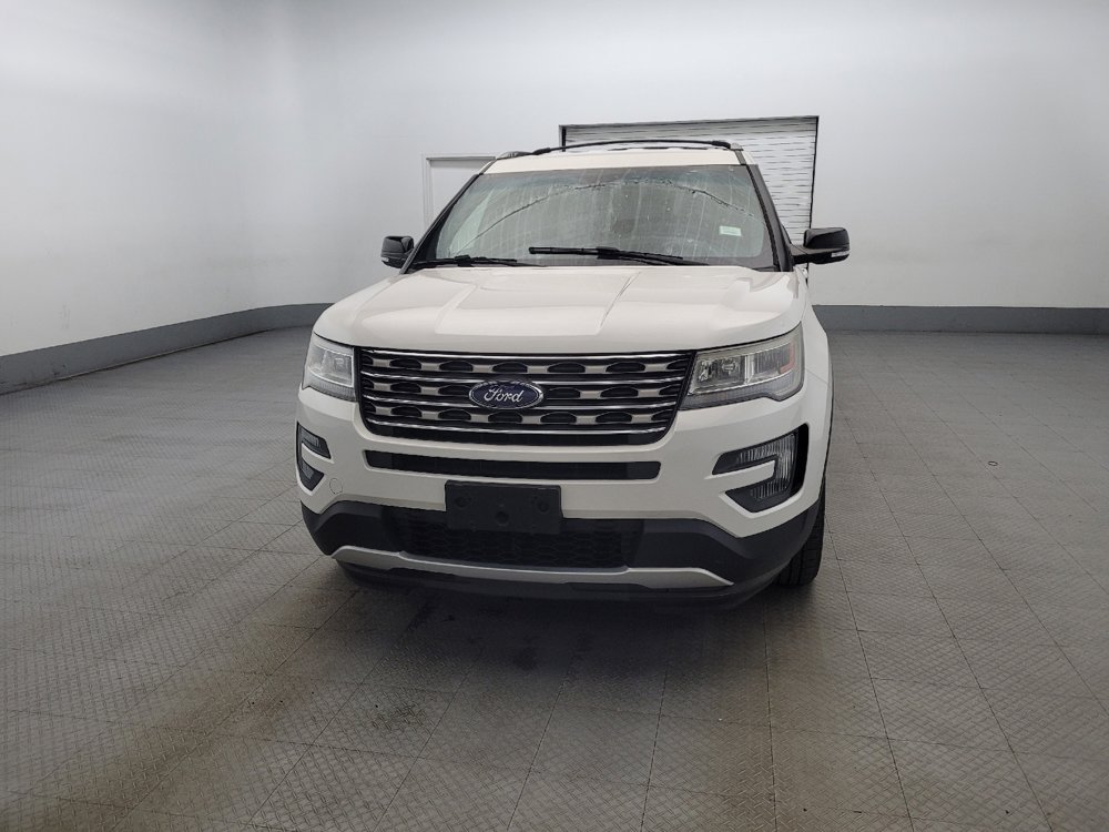 Used 2016 Ford Explorer XLT image 15