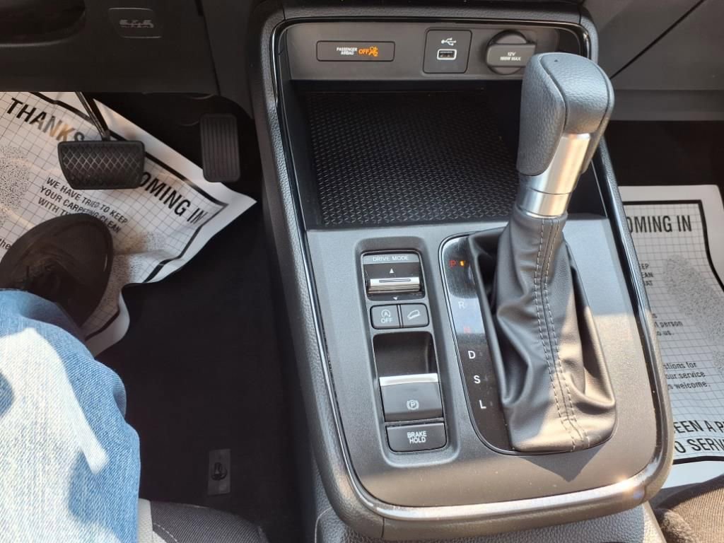 Used 2024 Honda CR-V LX image 14