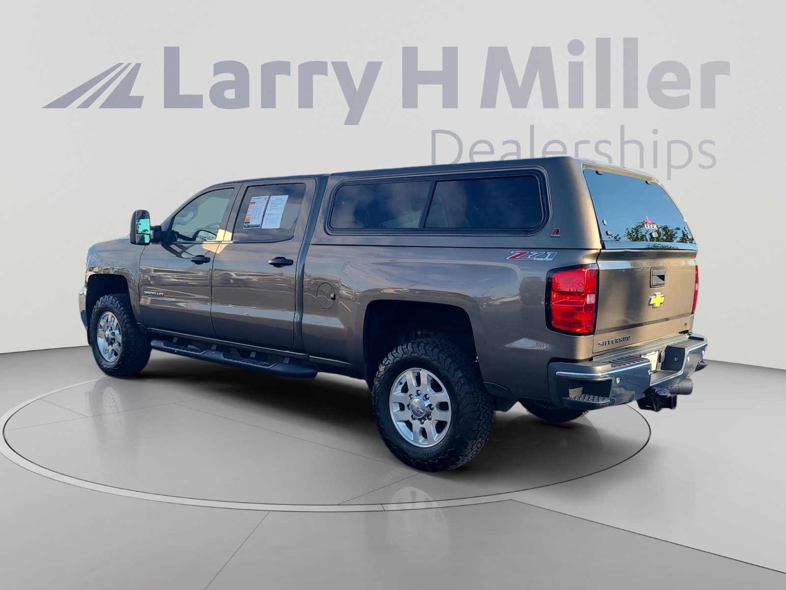Used 2015 Chevrolet Silverado 3500 LT w/ LT Convenience Package AWD/4WD image 3