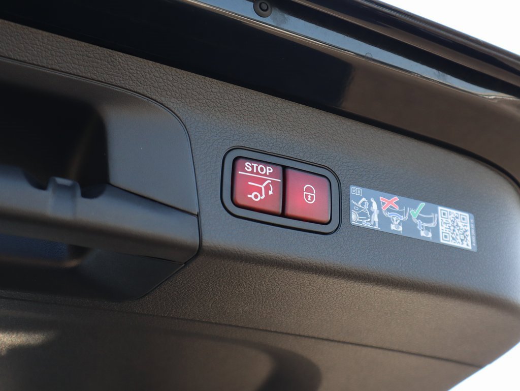 New 2026 Mercedes-Benz GLS 450 4MATIC image 12
