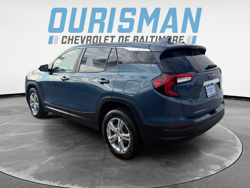 Used 2024 GMC Terrain SLE AWD/4WD image 4