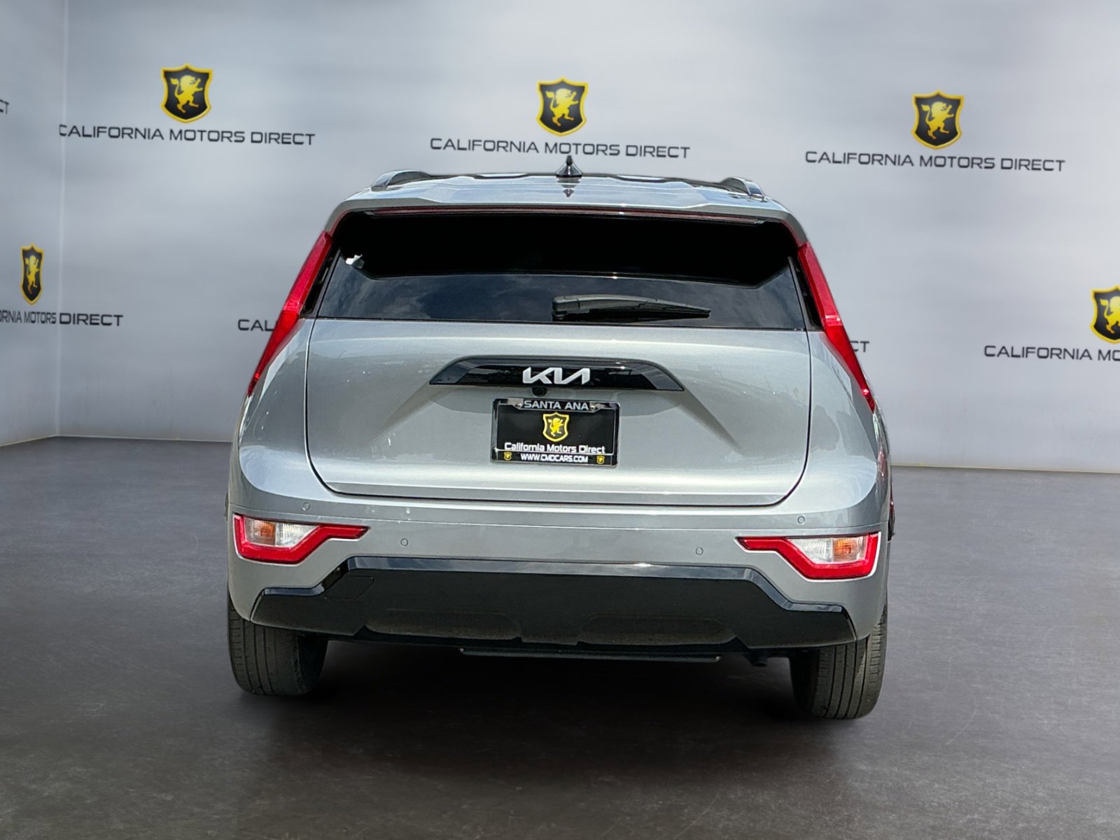 Used 2024 Kia Niro SX image 6