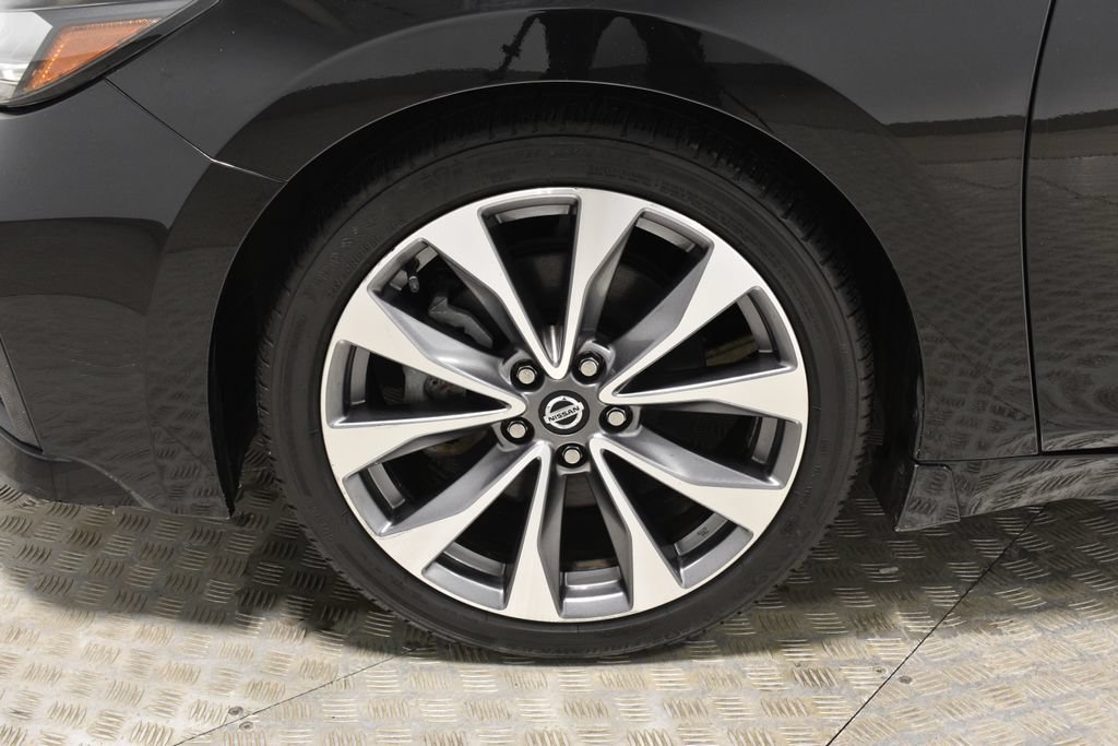 Used 2021 Nissan Maxima Platinum w/ Sport Mat Group FWD image 38