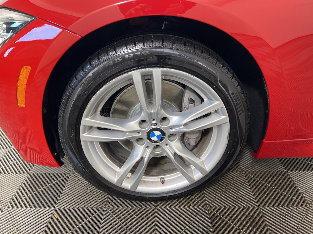 Used 2017 BMW 330i xDrive Sedan image 15