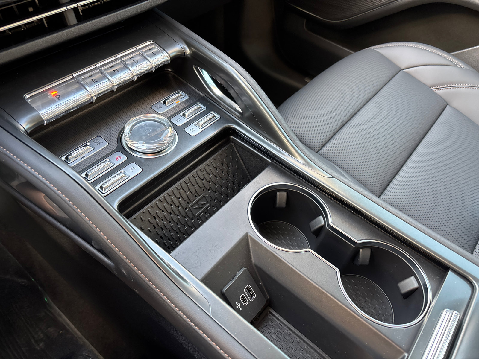 New 2026 Lincoln Nautilus Premier AWD/4WD image 24