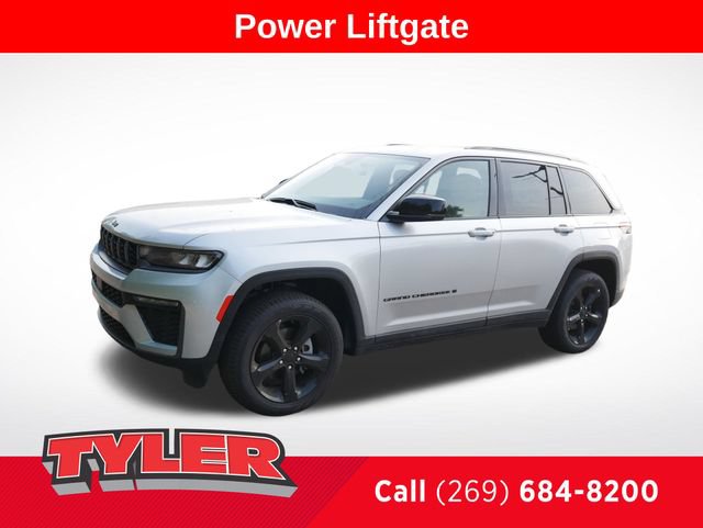 New 2026 Jeep Grand Cherokee Limited w/ Limited Altitude Package AWD/4WD image 3