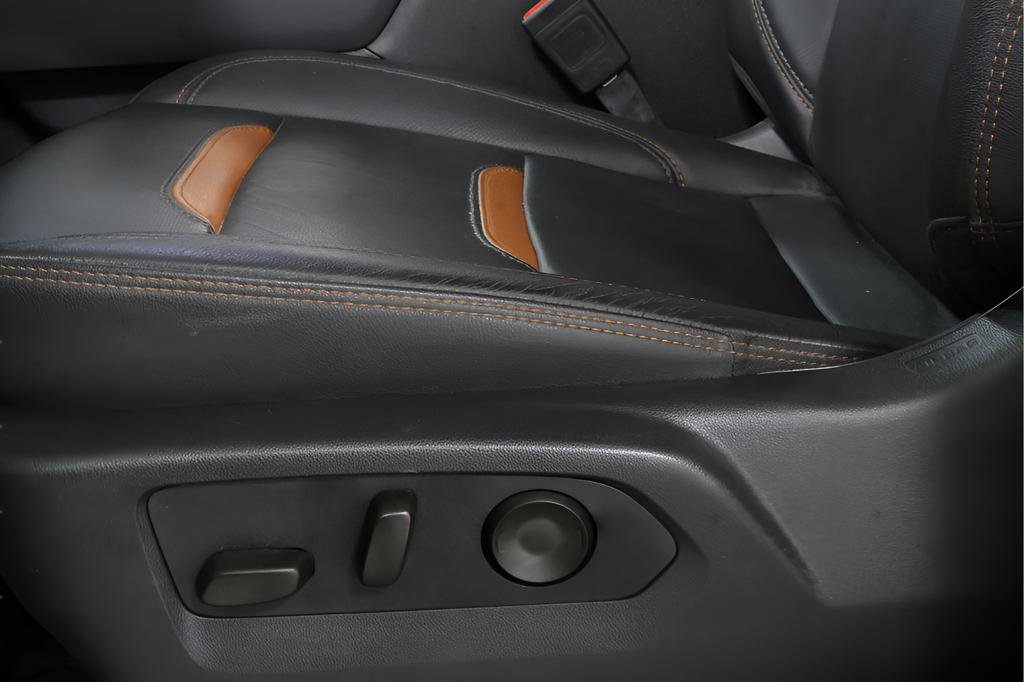 Used 2025 GMC Sierra 1500 AT4 w/ Technology Package image 21