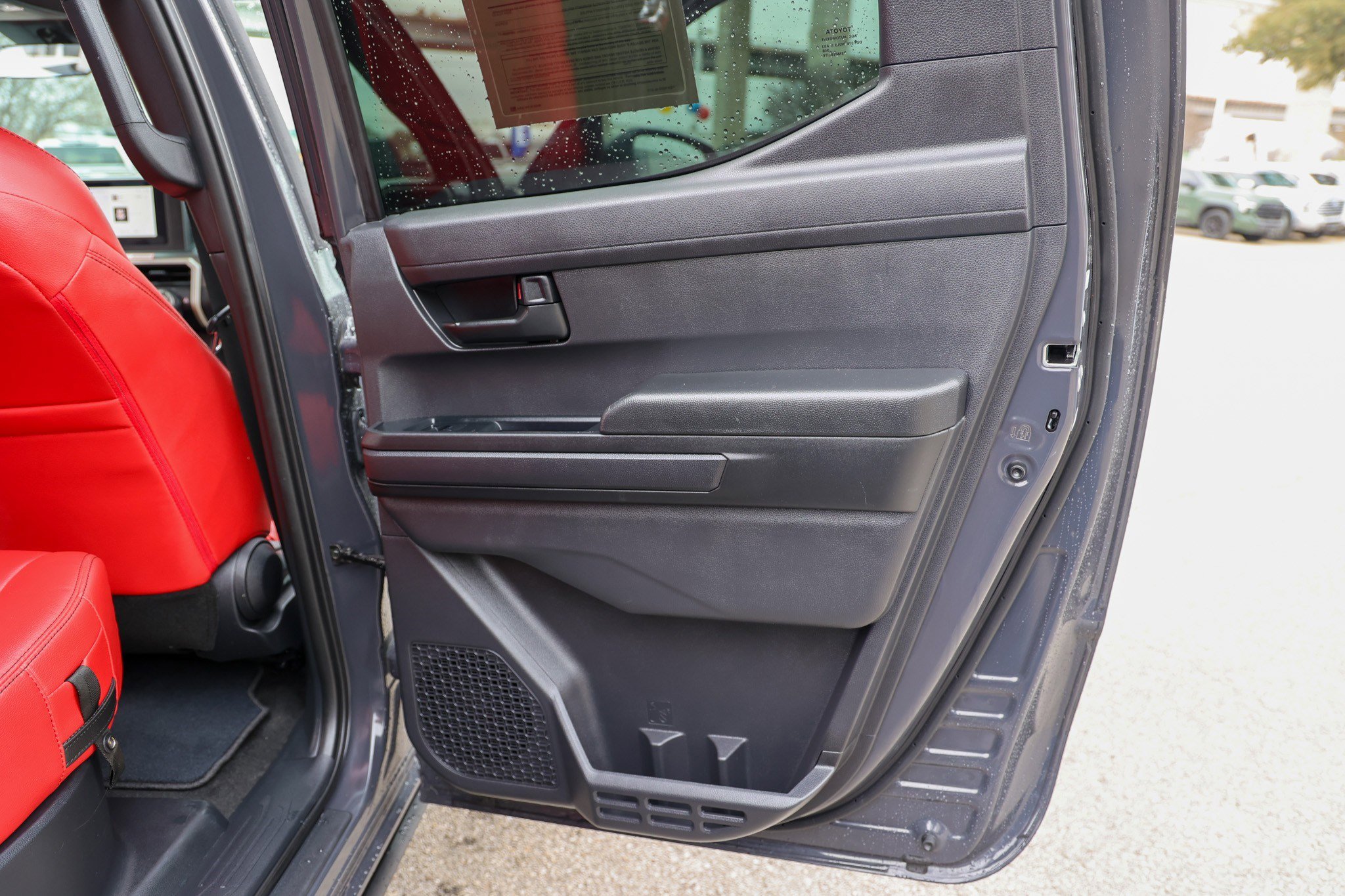 Certified 2025 Toyota Tacoma SR5 image 33