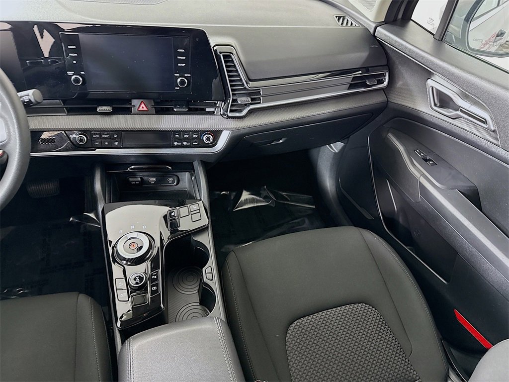 Used 2023 Kia Sportage LX image 25