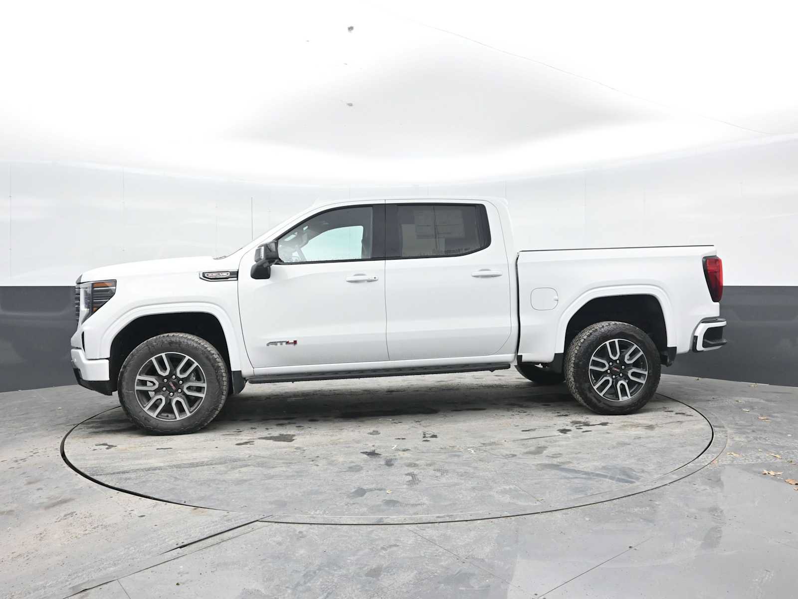 New 2026 GMC Sierra 1500 AT4 w/ AT4 Premium Package AWD/4WD image 3