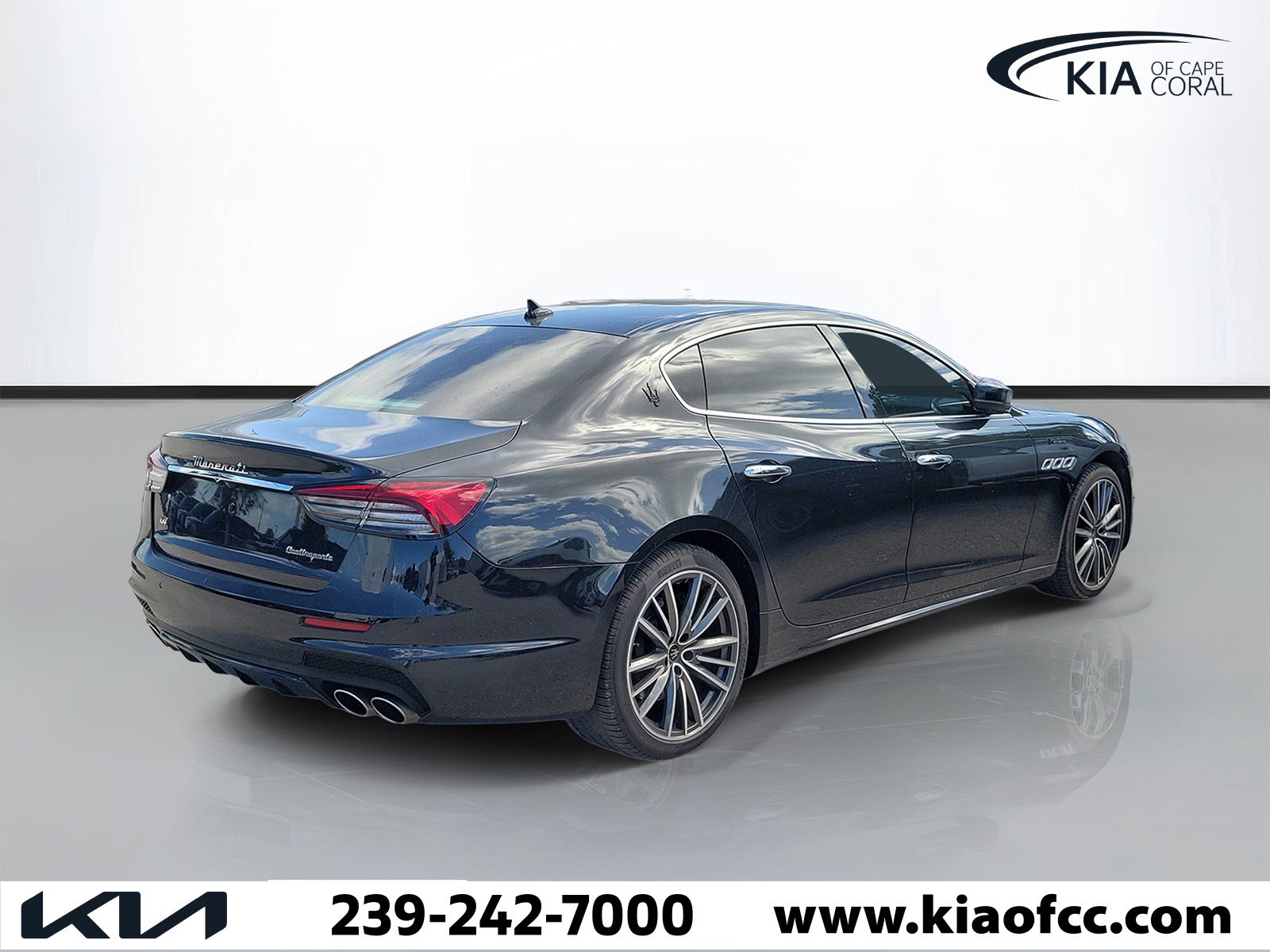 Used 2022 Maserati Quattroporte Modena Q4 AWD/4WD image 4