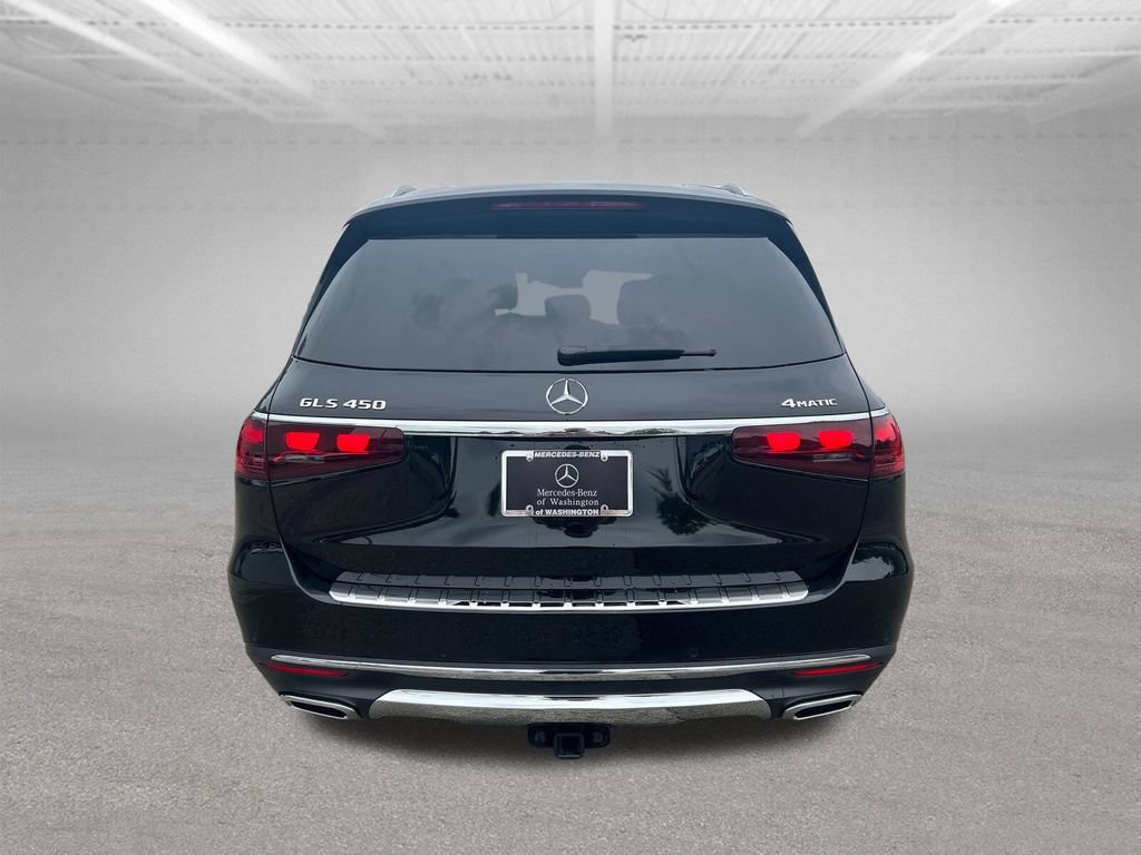 Used 2026 Mercedes-Benz GLS 450 4MATIC image 4