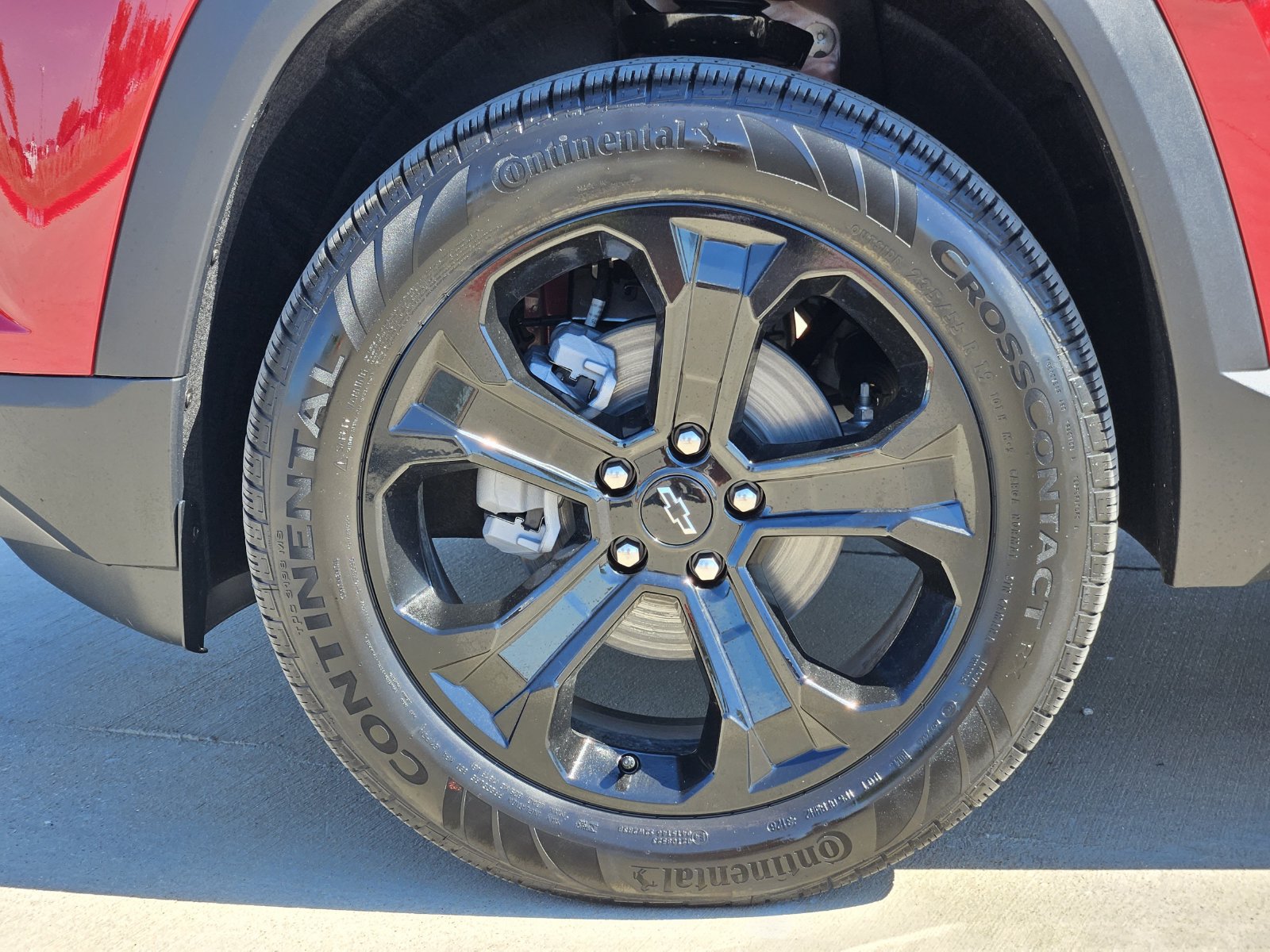 New 2027 Chevrolet Equinox LT w/ Convenience Package II FWD image 12