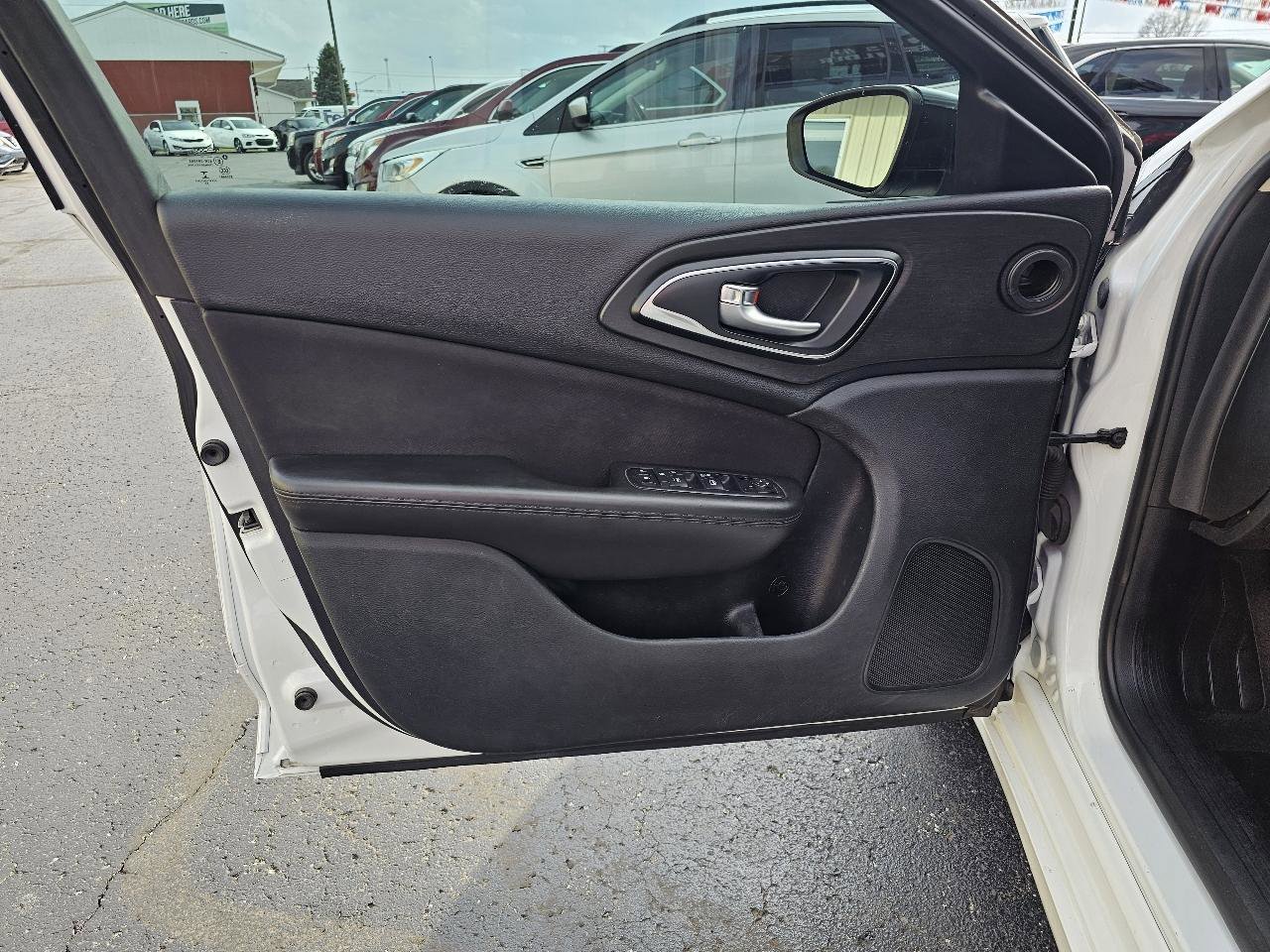 Used 2017 Chrysler 200 LX w/ Dark Appearance Package FWD image 6
