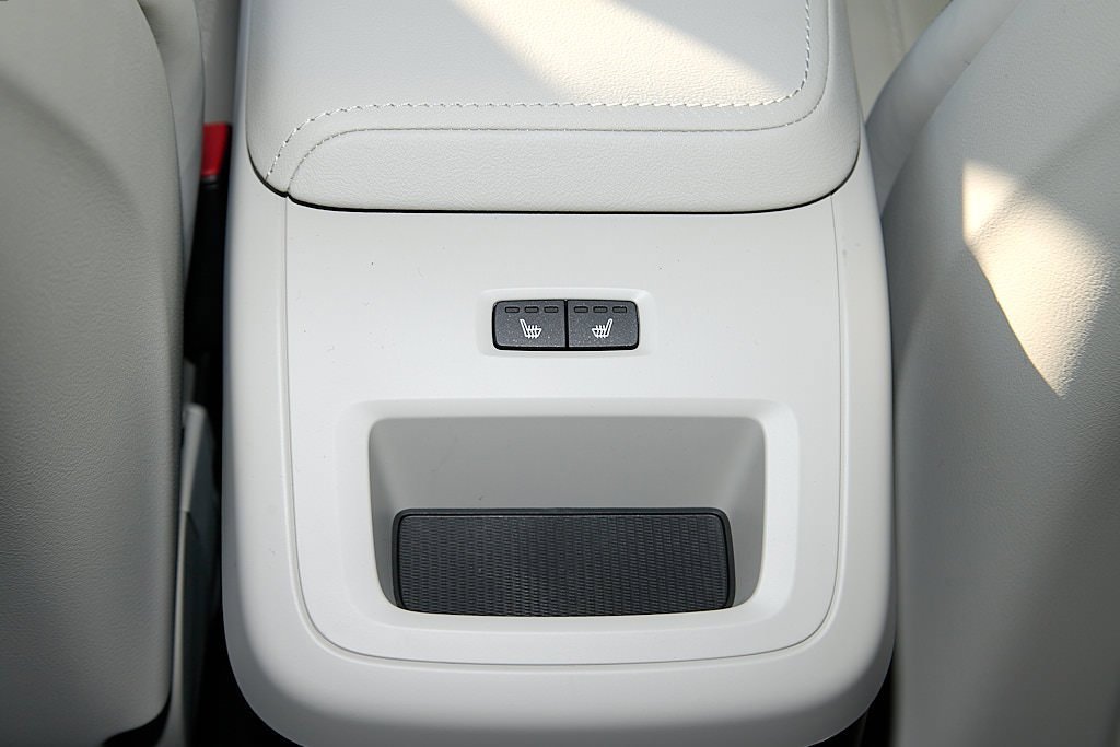 New 2026 Volvo XC60 T8 Ultra w/ Protection Package Premier image 21