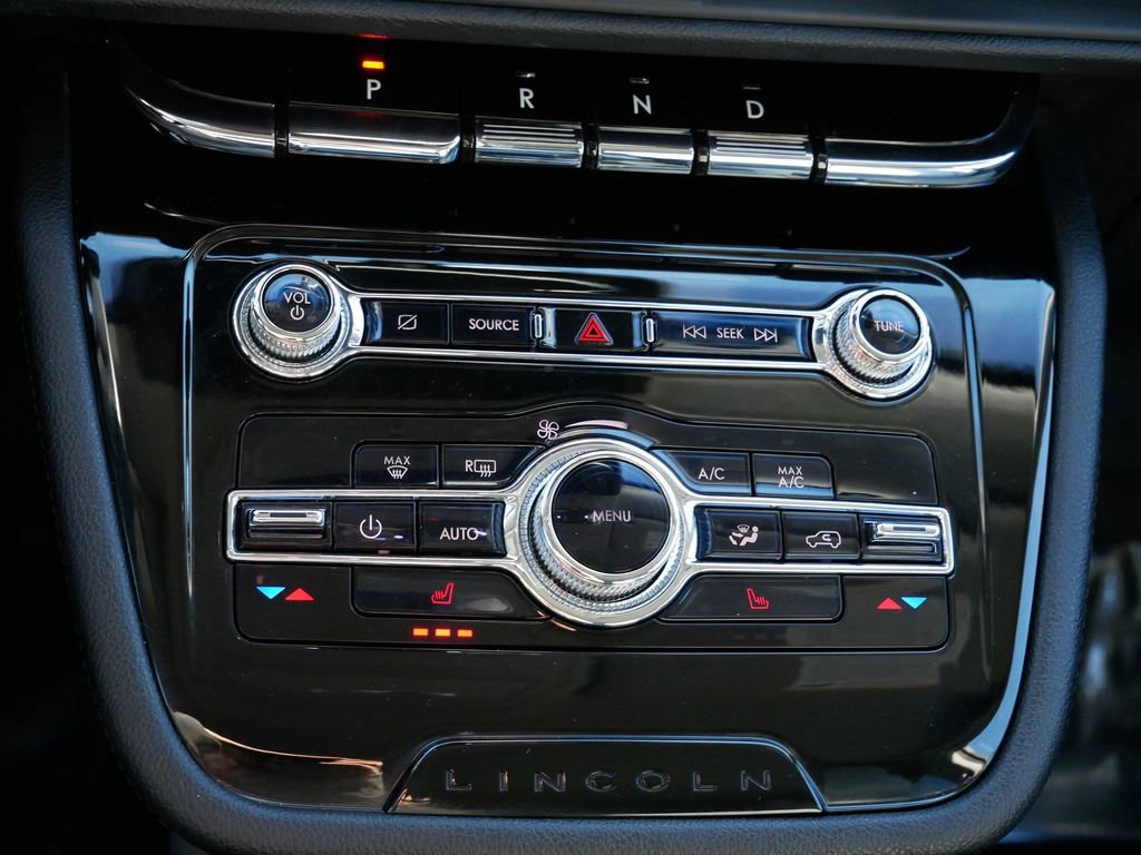 Used 2021 Lincoln Corsair FWD w/ Equipment Group 101A image 21