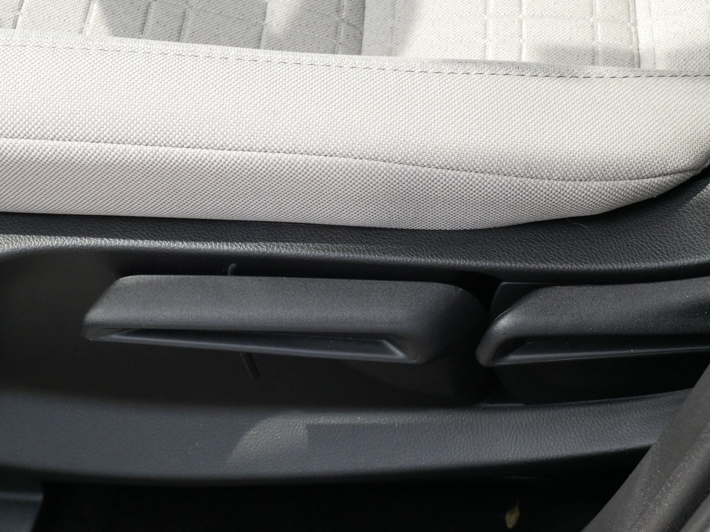 Certified 2026 Honda HR-V LX image 20