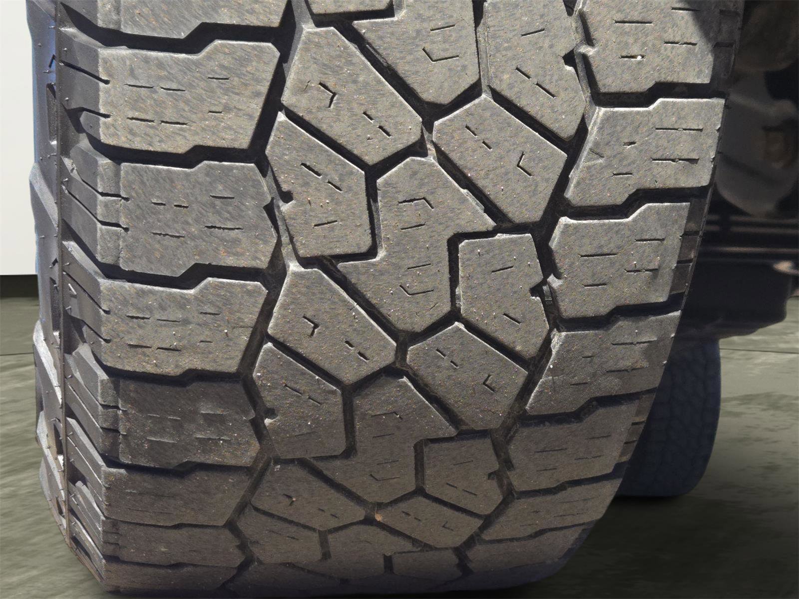 Used 2024 Ford F250 Lariat w/ Tremor Off-Road Package image 8