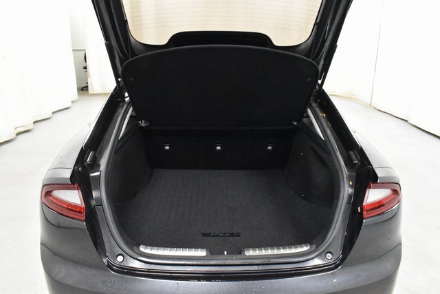 Used 2019 Kia Stinger Premium image 11