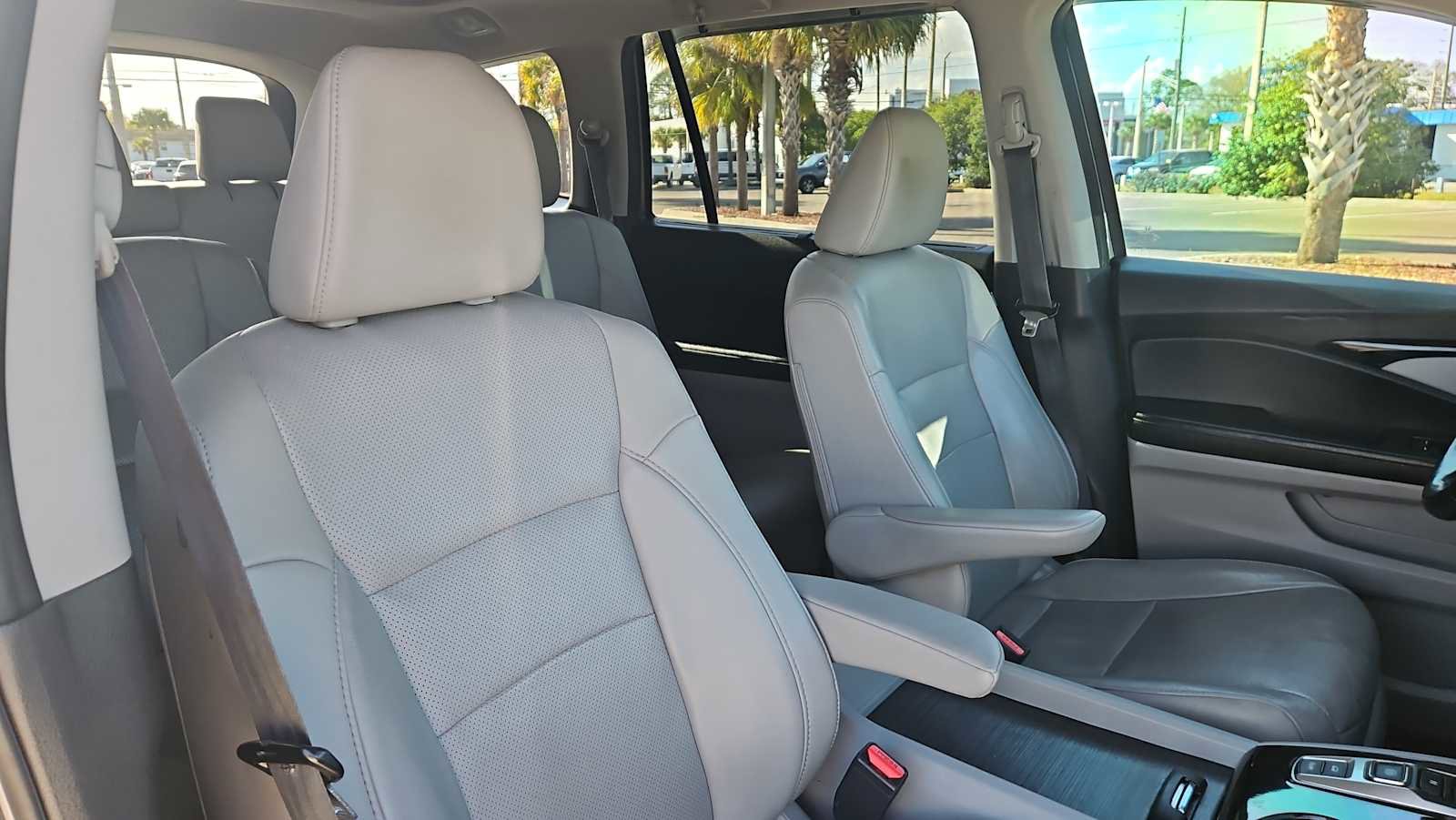 Used 2016 Honda Pilot Elite image 27