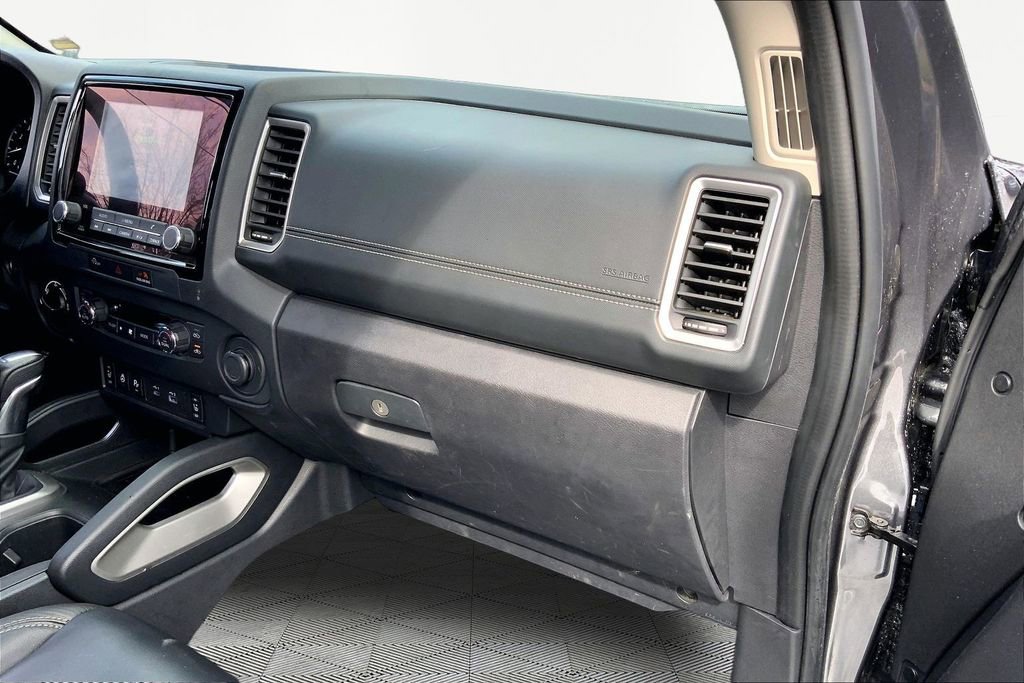 Used 2023 Nissan Frontier SV w/ SV Premium Package image 18