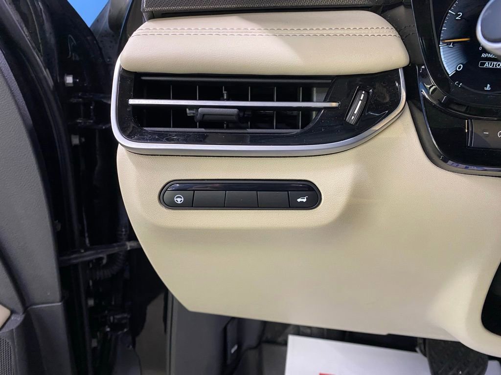 Used 2022 INFINITI QX60 Luxe image 25