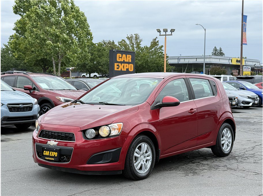 Used 2014 Chevrolet Sonic LT FWD image 1
