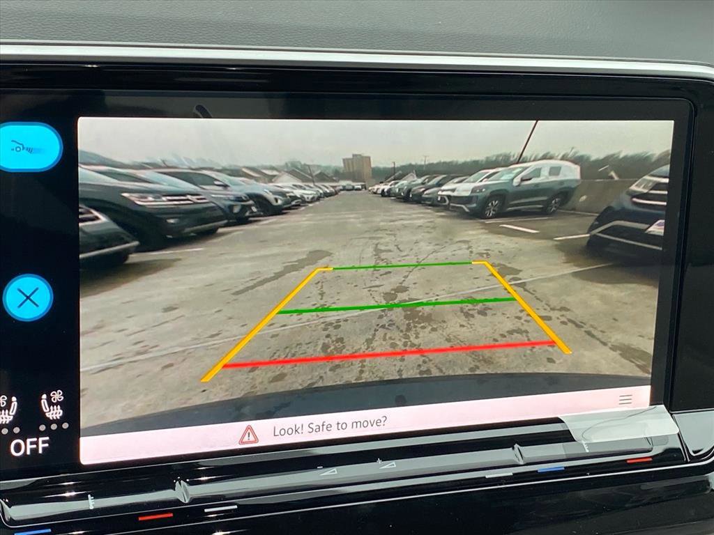 New 2026 Volkswagen Atlas SE image 9