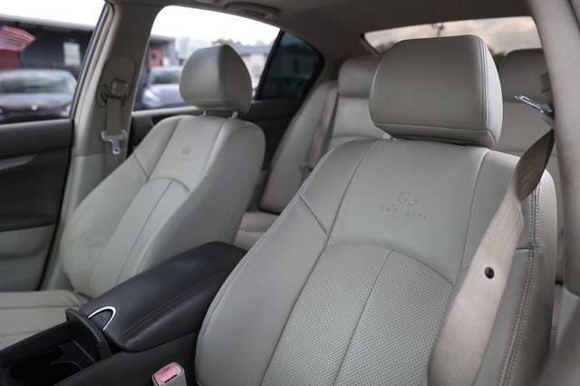 Used 2012 INFINITI G25 Journey RWD image 9