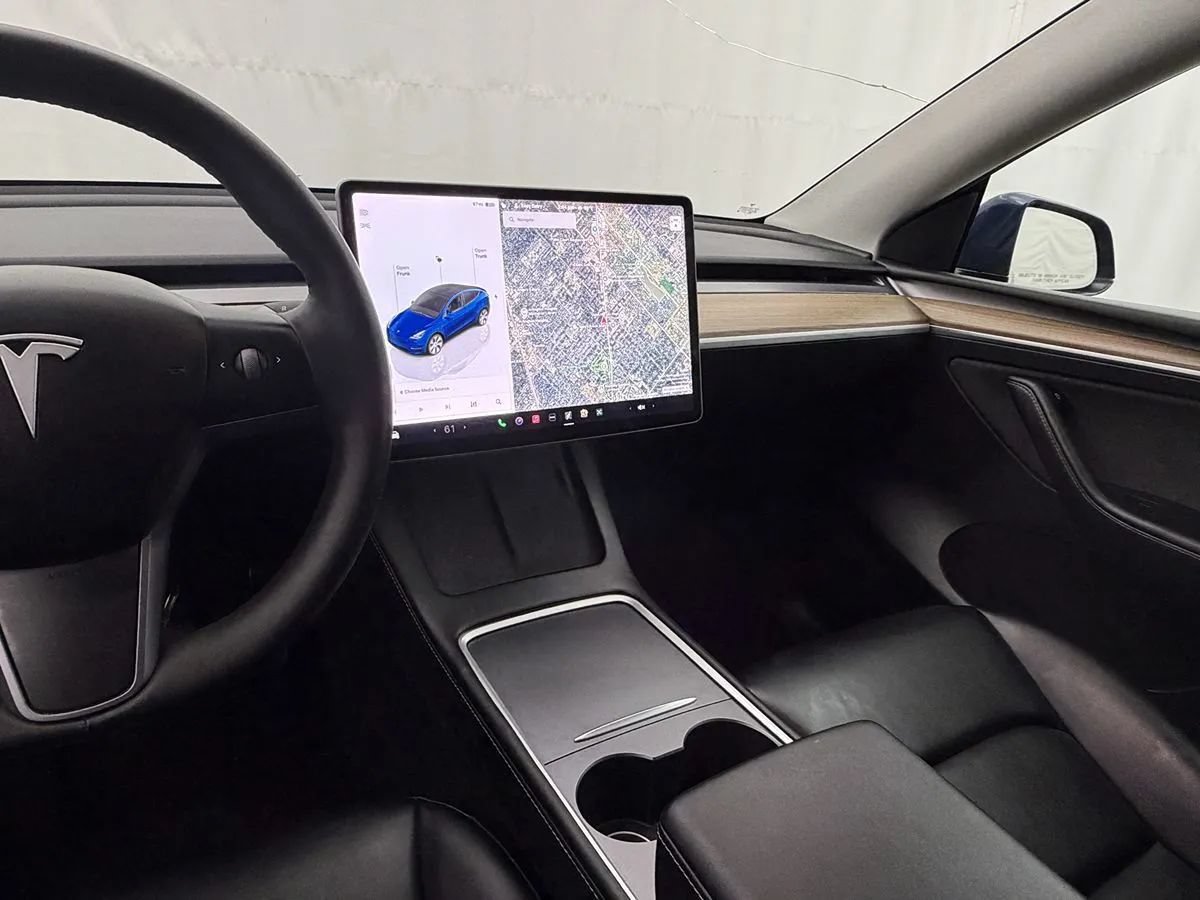 Used 2023 Tesla Model Y Long Range AWD/4WD image 12