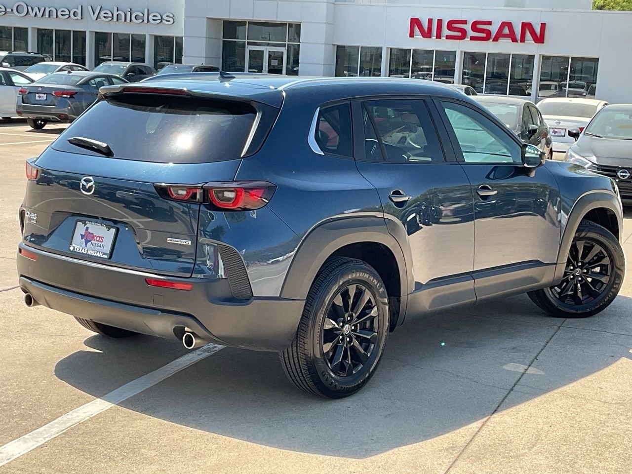 Used 2025 MAZDA CX-50 AWD 2.5 S w/ Premium Package image 5