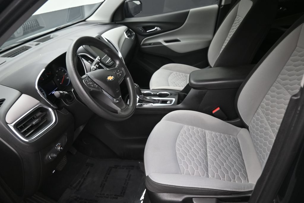 Used 2020 Chevrolet Equinox LS FWD image 12