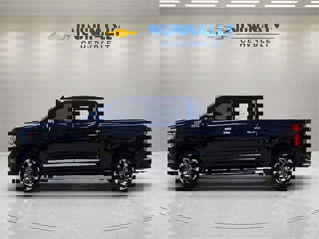 Certified 2024 Chevrolet Silverado 1500 High Country w/ Technology Package image 2