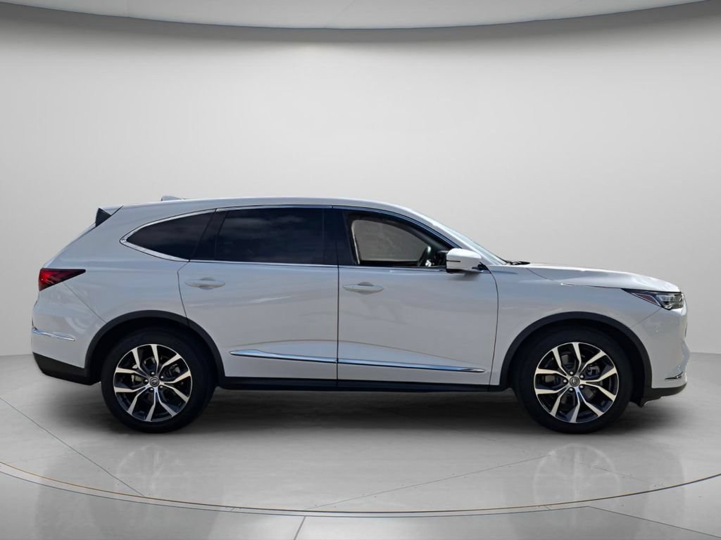 Used 2024 Acura MDX SH-AWD w/ Technology Package image 4