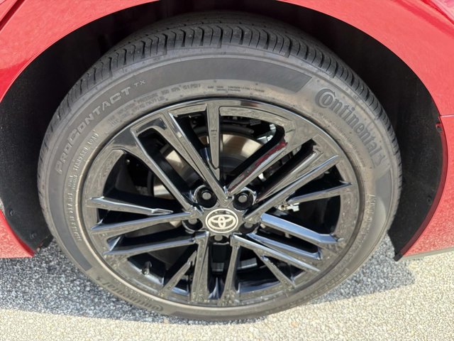 Used 2026 Toyota Camry SE FWD image 31