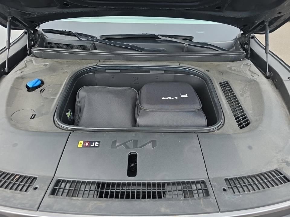 Certified 2024 Kia EV9 Wind AWD/4WD image 15