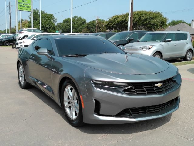 Used 2022 Chevrolet Camaro LT w/ Technology Package RWD image 4