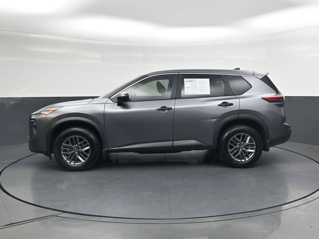 Used 2025 Nissan Rogue S FWD image 11