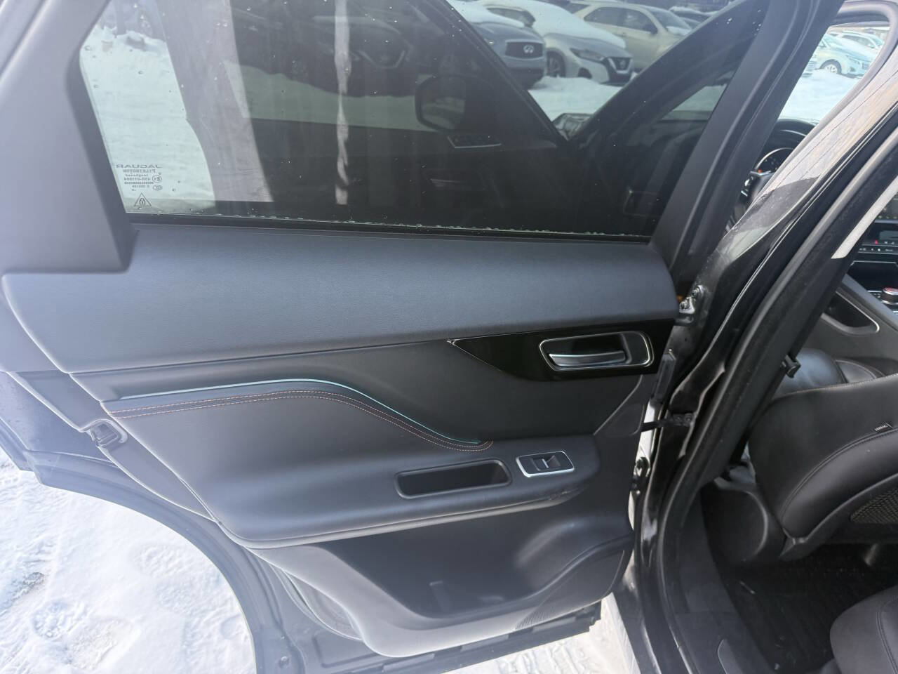 Used 2020 Jaguar F-PACE Prestige image 25