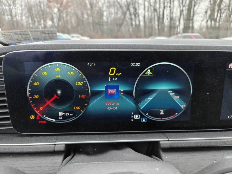 Used 2020 Mercedes-Benz GLE 350 4MATIC image 9