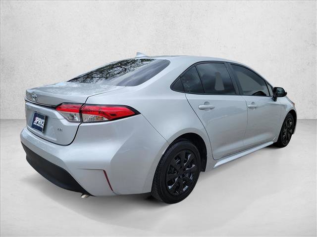 Used 2024 Toyota Corolla LE FWD image 5