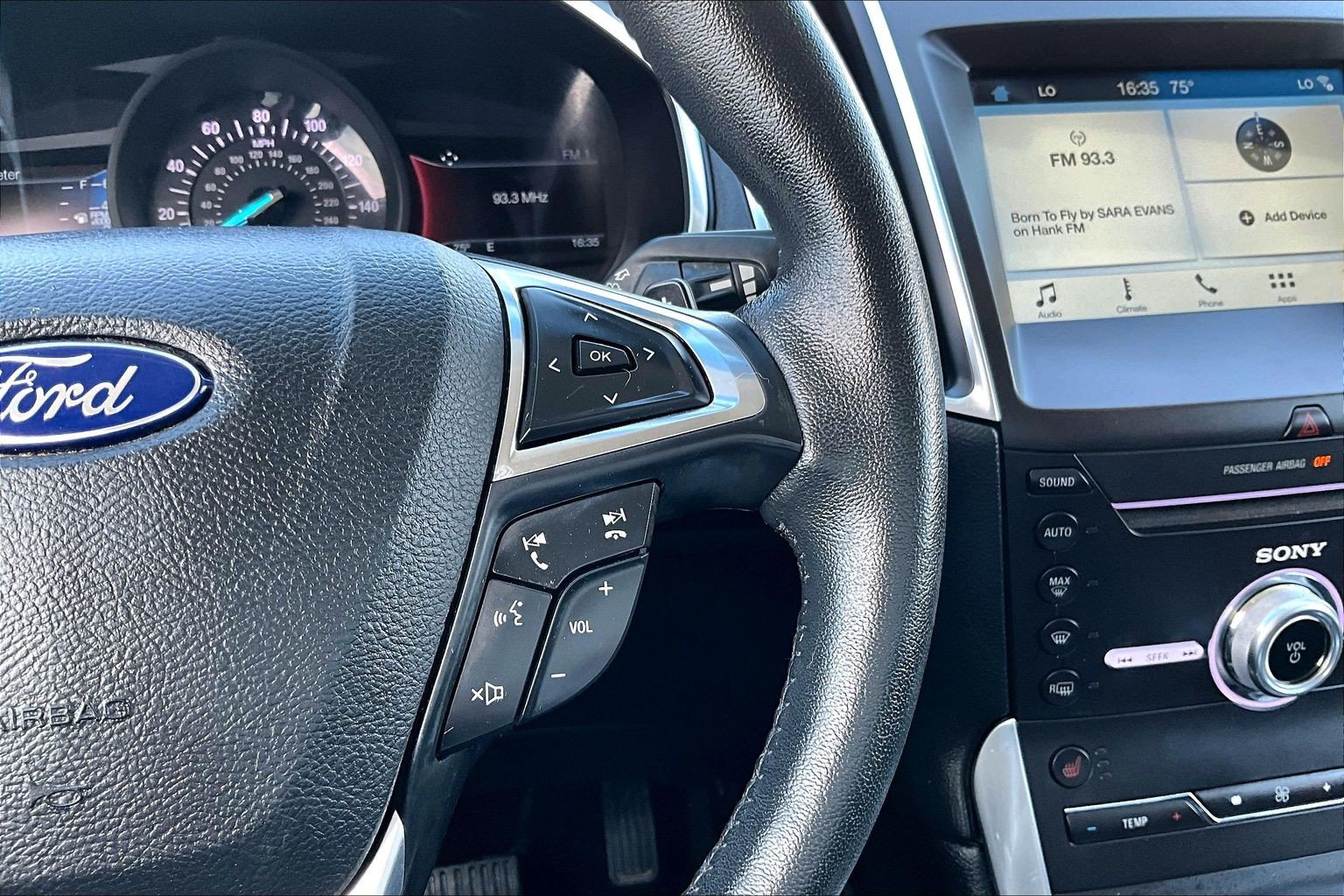 Used 2017 Ford Edge Titanium AWD/4WD image 20