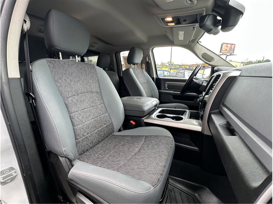 Used 2020 RAM 1500 Classic Warlock w/ Luxury Group AWD/4WD image 4