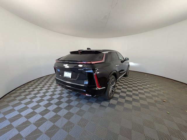 New 2026 Cadillac Lyriq Luxury image 3