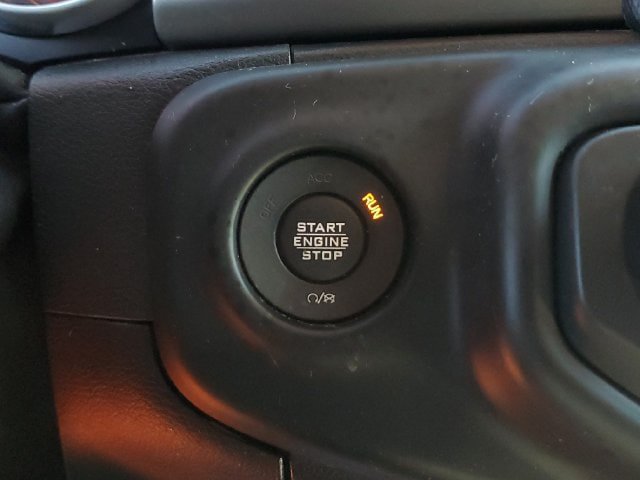 Certified 2018 Jeep Wrangler Unlimited Sport S AWD/4WD image 32
