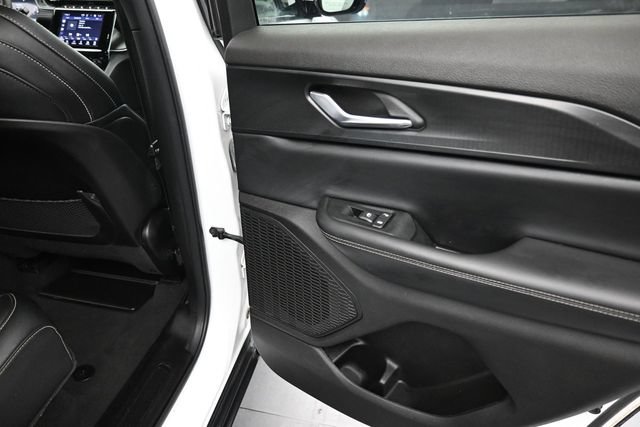 Used 2024 Jeep Grand Cherokee Altitude AWD/4WD image 24