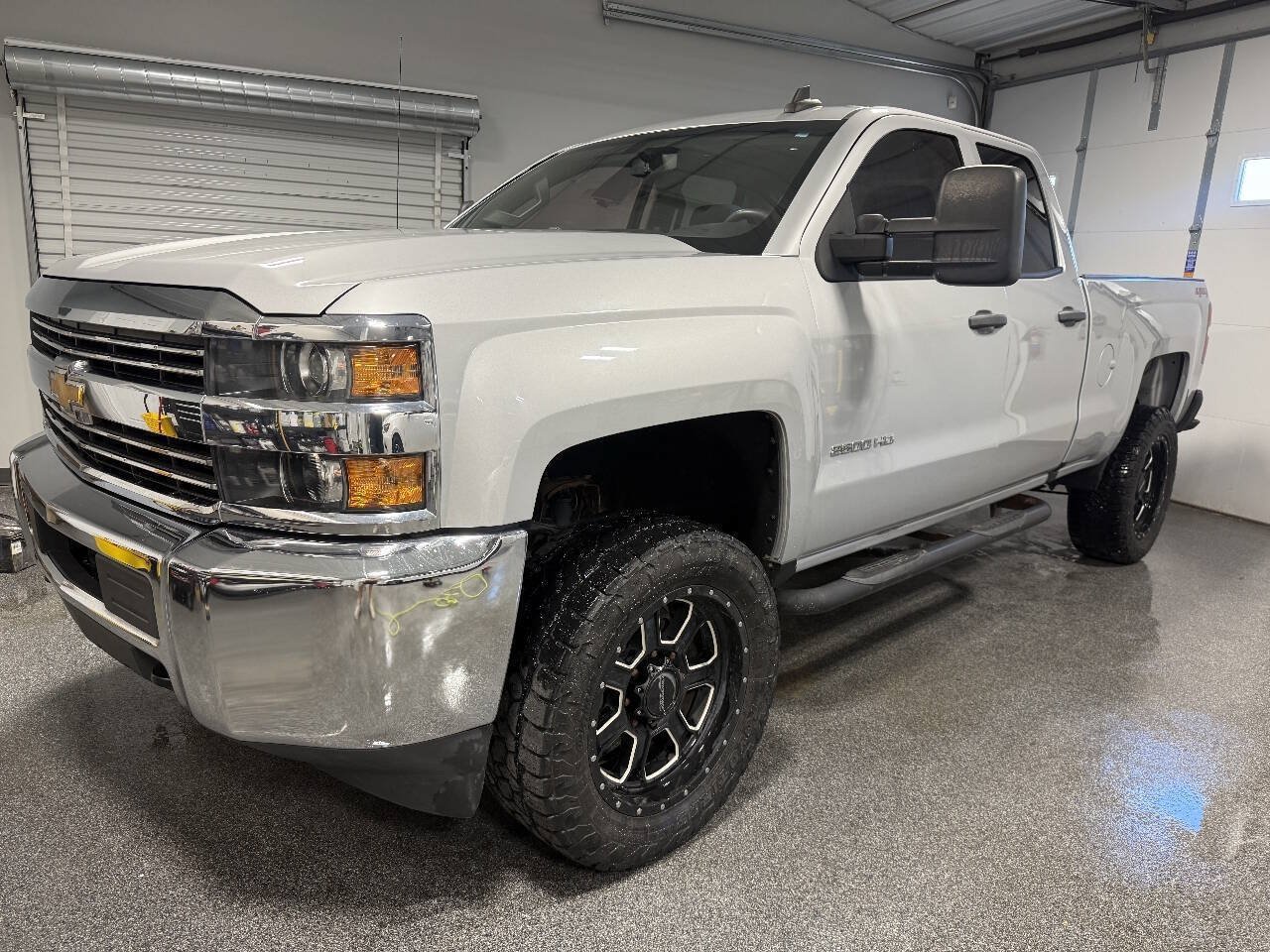 Used 2018 Chevrolet Silverado 2500 W/T w/ WT Convenience Package AWD/4WD image 3