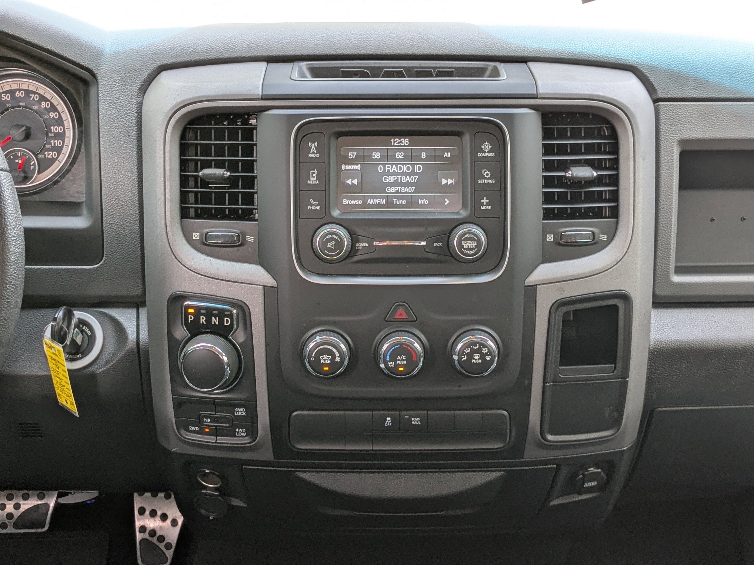 Certified 2017 RAM 1500 Express AWD/4WD image 17