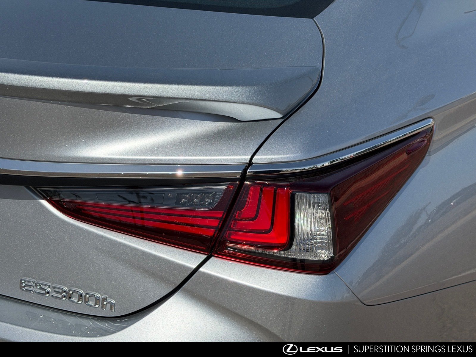 Certified 2025 Lexus ES 300h w/ Premium Package FWD image 13