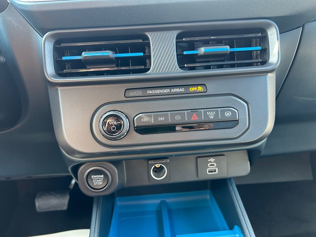 New 2025 Ford Maverick XLT w/ XLT Luxury Package image 35